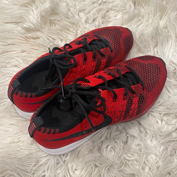 Nike flyknit running shoes - Picture 3 of 3